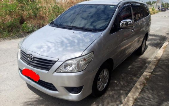 2014 Toyota Innova E for sale