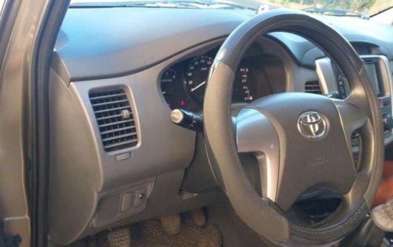 Toyota Innova E 2013 for sale -6