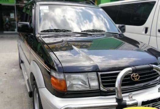 Toyota Revo 2000 model for sale 