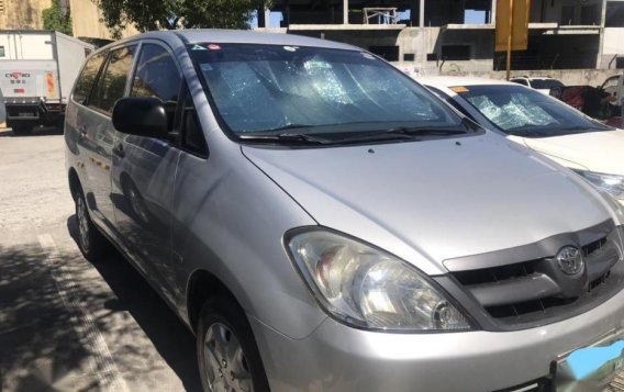 2009 Toyota Innova E for sale 