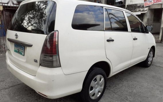 2010 Toyota Innova J for sale -3