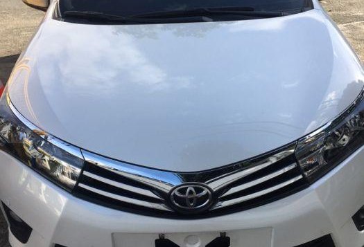 Well kept Toyota Corolla Altis for sale-2