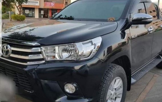 TOYOTA HILUX 2017 FOR SALE-1