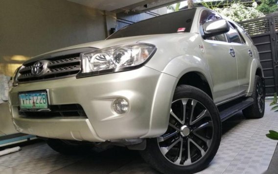 2011 Toyota Fortuner for sale-1