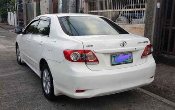 2011 Toyota Corolla Altis for sale-4