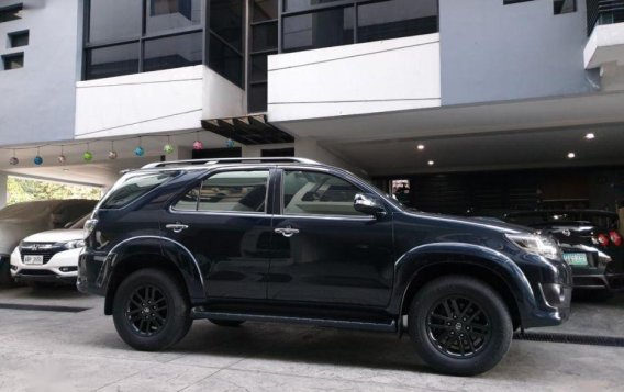 2013 Toyota Fortuner v 4x4 for sale 