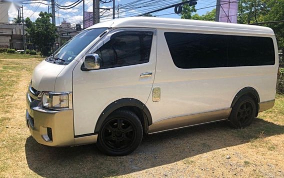 Toyota Hiace gl Grandia 2015 for sale -3