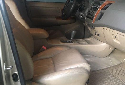 Toyota Fortuner 2010 for sale-2