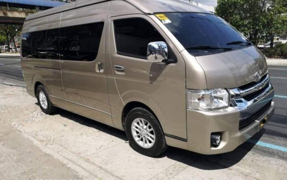 Toyota Hiace Super Grandia for sale -1