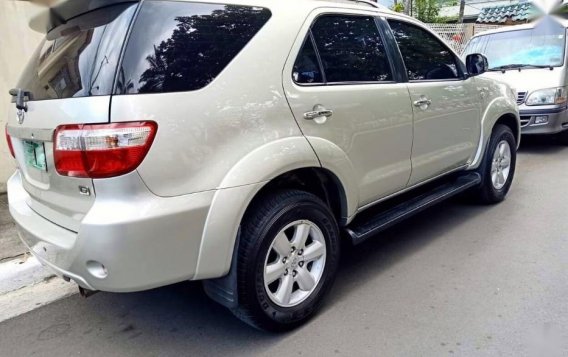 2009 Toyota Fortuner 2.7G for sale-1