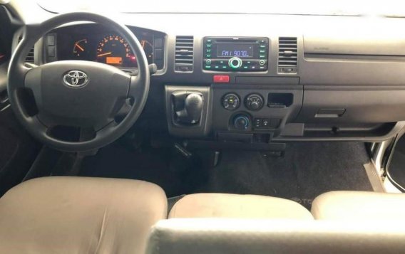 2018 Toyota Hiace Commuter for sale-3