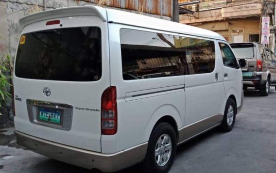 2013 Toyota Hiace Super Grandia for sale -3