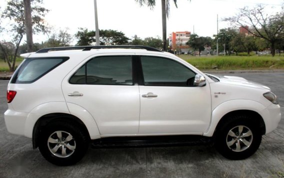 Toyota Fortuner V DSL AT 2006 for sale-2