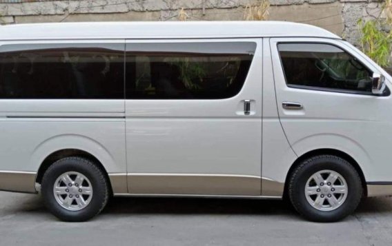 2013 Toyota Hiace Super Grandia for sale -1