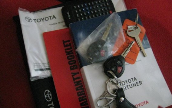 2014 Toyota Fortuner V for sale -11