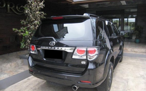 2014 Toyota Fortuner V for sale -4