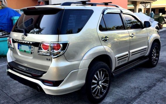 2012 Toyota Fortuner AT for sale-2