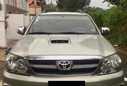 Toyota Fortuner 4x4 2009 for sale 