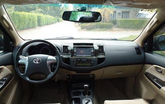 Toyota Fortuner G 2014 for sale -9