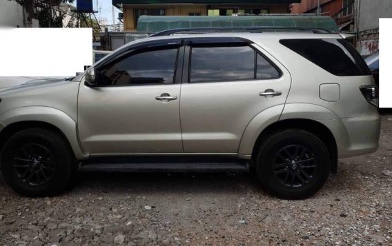 2014 Toyota Fortuner V for sale -1