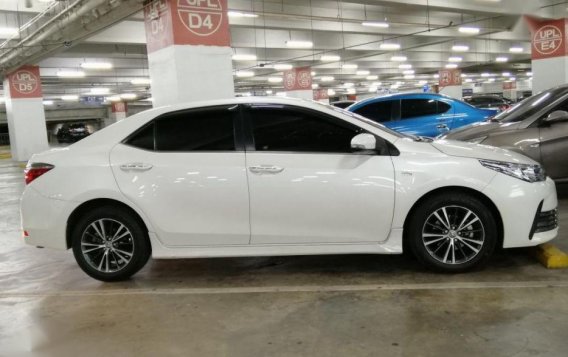 2017 Toyota Altis 1.6V for sale -10