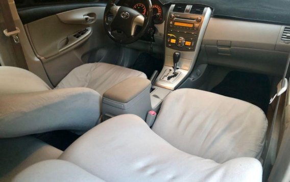 Toyota Altis 2010 for sale-3