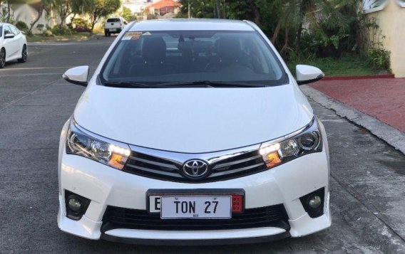 2016 Toyota Altis 2.0 V for sale 