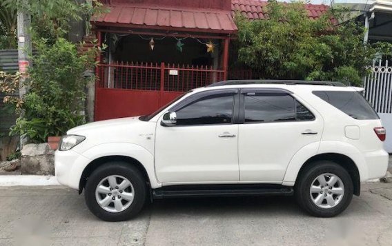 Toyota Fortuner 2011 for sale -4