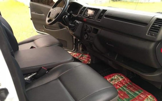 2015 Toyota Hiace Commuter 2.5 for sale-7