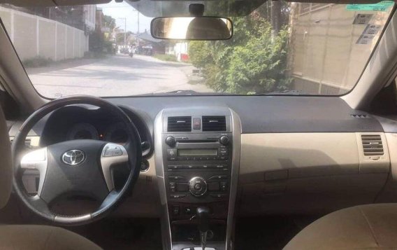 Toyota Altis 2010 for sale -3