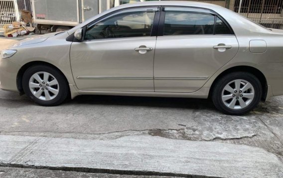 Toyota Corolla Altis 2011 for sale -9