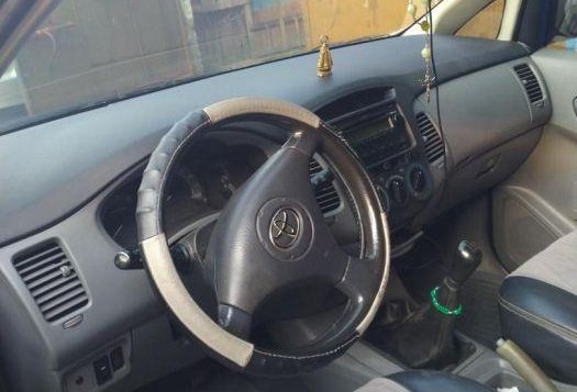 Toyota Innova 2005 for sale-3