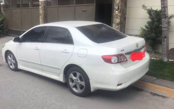 Toyota Altis 2010 for sale -5