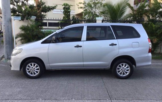 2015 Toyota Innova E for sale 