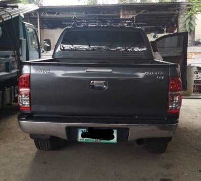 Toyota Hilux 2012 G MT for sale-1