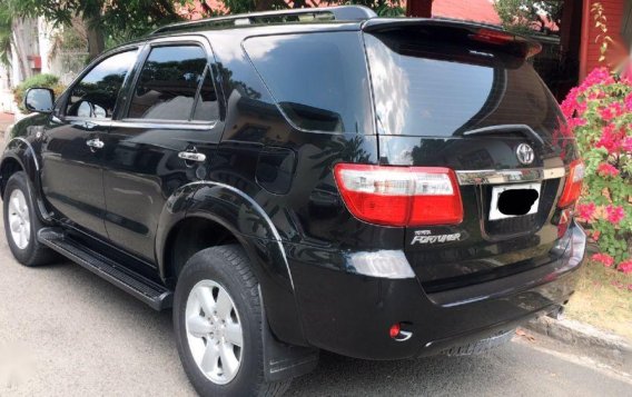 Toyota Fortuner 2011 for sale-1