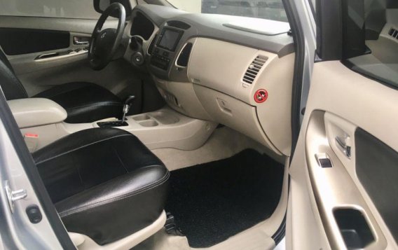 Toyota Innova G 2010 for sale -8