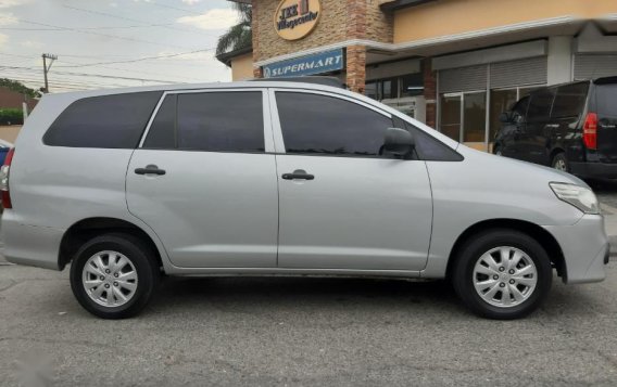 Toyota Innova E 2015 for sale-3