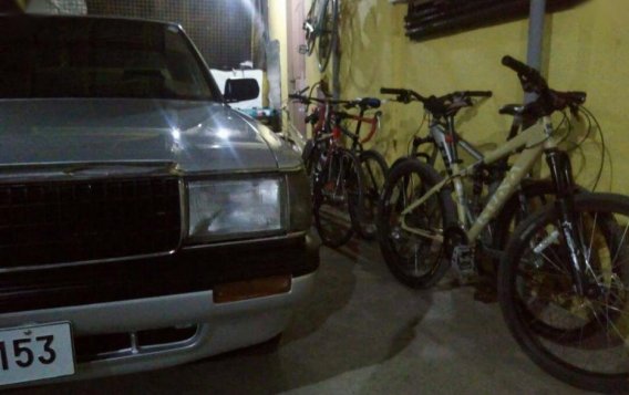 1989 Toyota Crown for sale-8