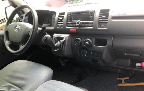 Sell 2nd Hand (Used) 2016 Toyota Hiace Van at 25000 in Quezon City-3