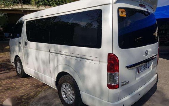 Selling 2nd Hand (Used) Toyota Hiace 2016 in Malabon-2