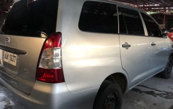 Selling Silver Toyota Innova 2014 Manual Diesel in Quezon City-1