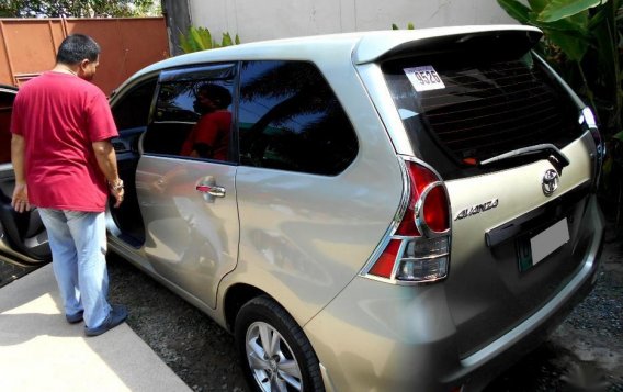 2012 Toyota Avanza for sale in Quezon City-2