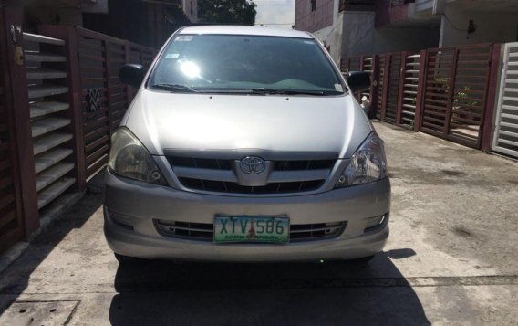 Selling 2nd Hand (Used) Toyota Innova 2005 Manual Diesel in Cainta