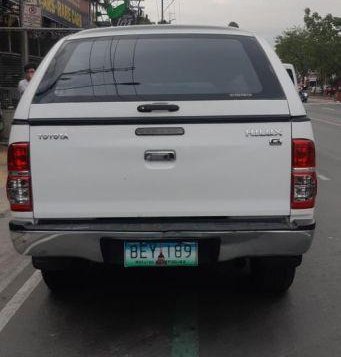 Selling 2nd Hand (Used) Toyota Hilux 2014 in Quezon City-1