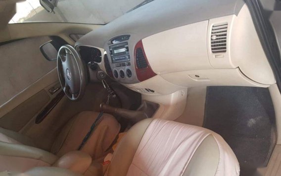 Selling Toyota Innova Manual Gasoline in Bantayan-3