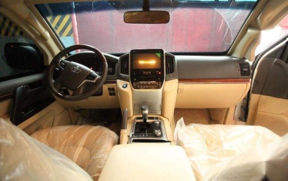 Toyota Land Cruiser Automatic Diesel for sale in Cebu City-8