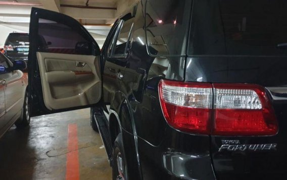 Sell Red 2011 Toyota Fortuner in Mandaluyong-4