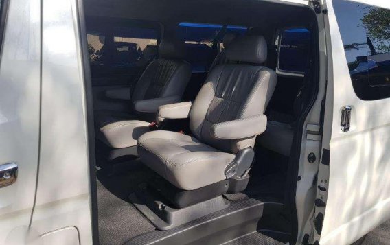 Selling 2nd Hand (Used) Toyota Hiace 2016 in Malabon-7