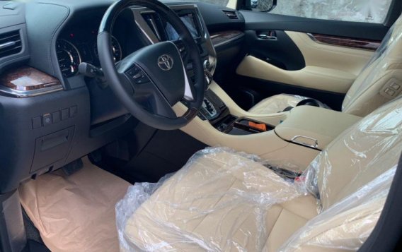 Selling 2nd Hand (Used) 2019 Toyota Alphard in Pasig-3